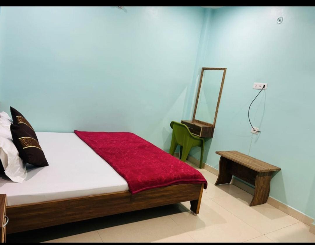 Lotus Paying Guest House Varanasi Exterior foto