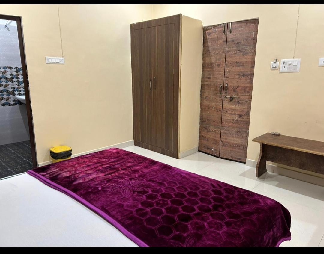 Lotus Paying Guest House Varanasi Exterior foto